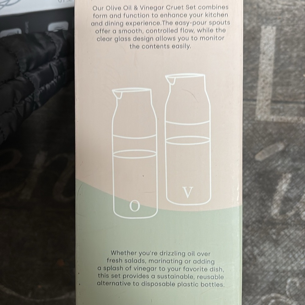 NWT Olive Oil & Vinegar Cruet Set - Picture 7 of 7